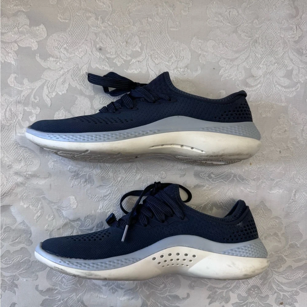 Crocs Size 7 LiteRide 360 Pacer Sneakers Lace Up Boat Show Navy Blue‎ Comfort